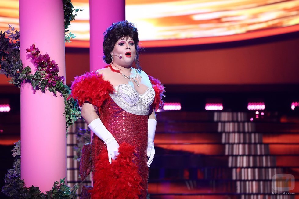 Brays Efe actúa como Sara Montiel en la Gala 11 de 'Tu cara me suena'