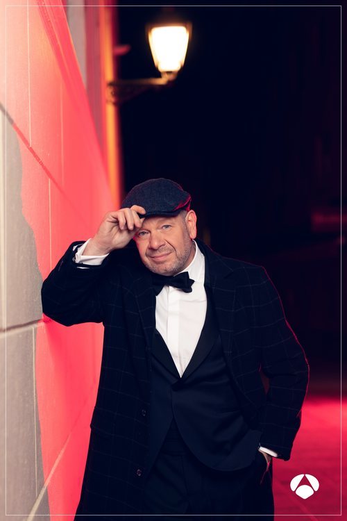 Alberto Chicote con una boina promocionando las Campanadas 2018-2019