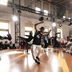 Bailarines se juegan una plaza en 'Fama a bailar' en los castings de Madrid