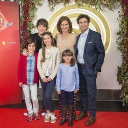 Jordi, Pepe, Samantha y tres aspirantes de 'MasterChef Junior 6'