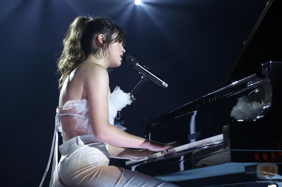 Amaia actuando en la Gala de Navidad de 'OT 2018'
