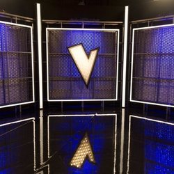 Paneles con el logo de 'La Voz' en el nuevo plató de Antena 3