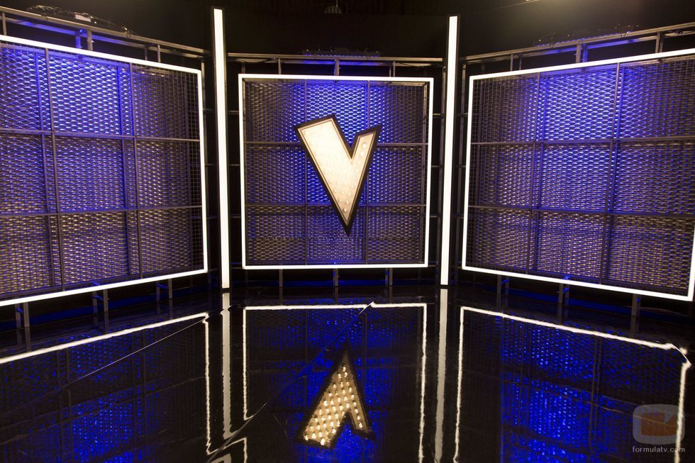 Paneles con el logo de 'La Voz' en el nuevo plató de Antena 3