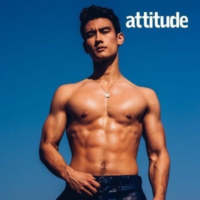 Alex Landi, el primer doctor gay de 'Anatomía de Grey', posa sin camiseta en una entrevista