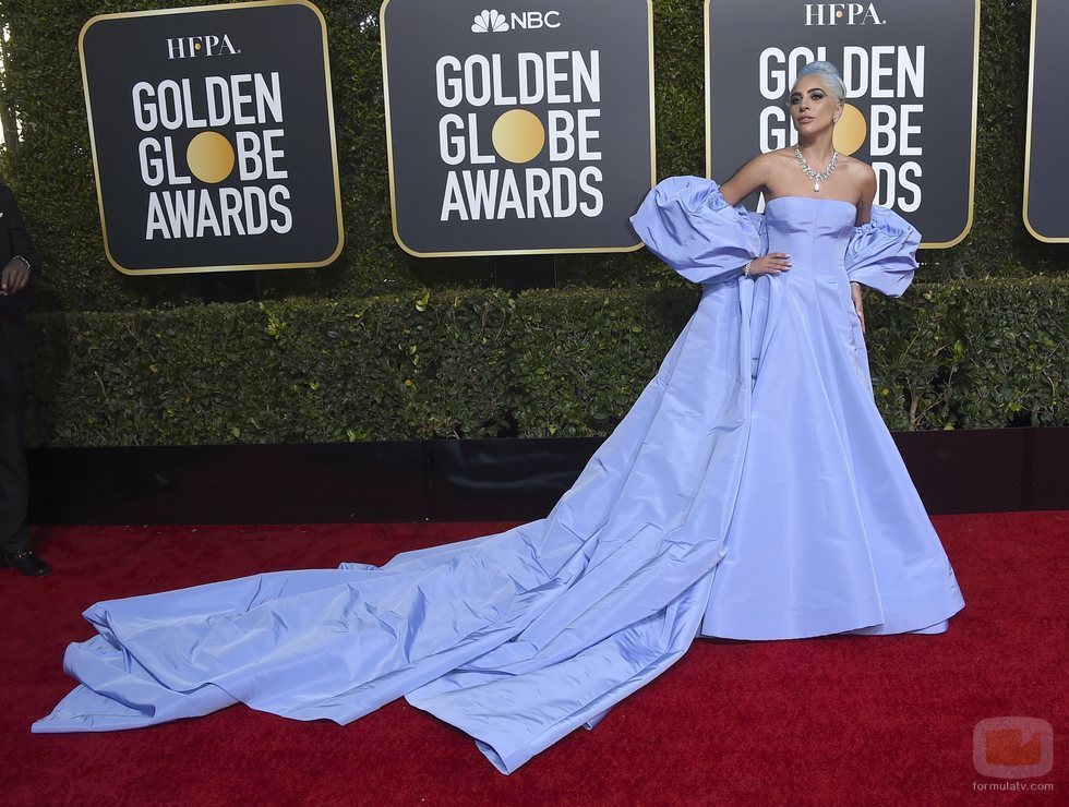 Lady Gaga en la alfombra roja de los Globos de Oro 2019