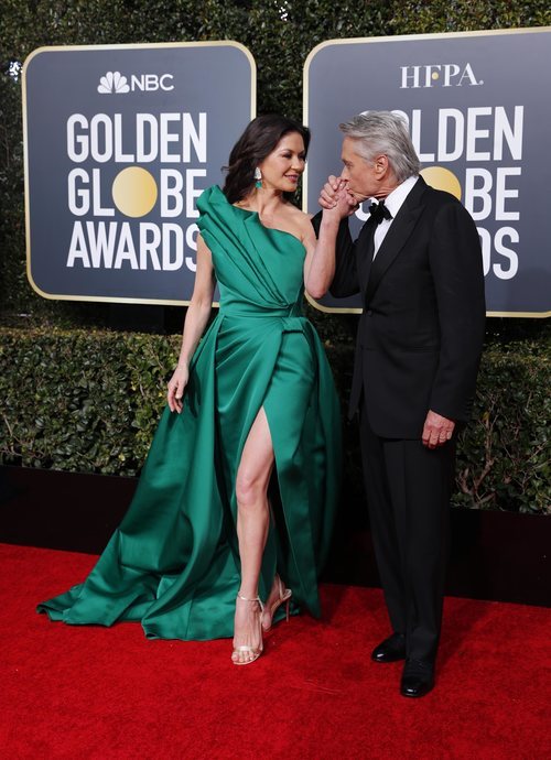 Michael Douglas y Catherine Zeta-Jones en la alfombra roja de los Globos de Oro 2019