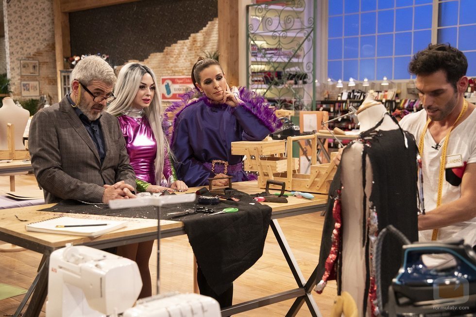 Mahi en su visita a la segunda edición de 'Maestros de la costura'