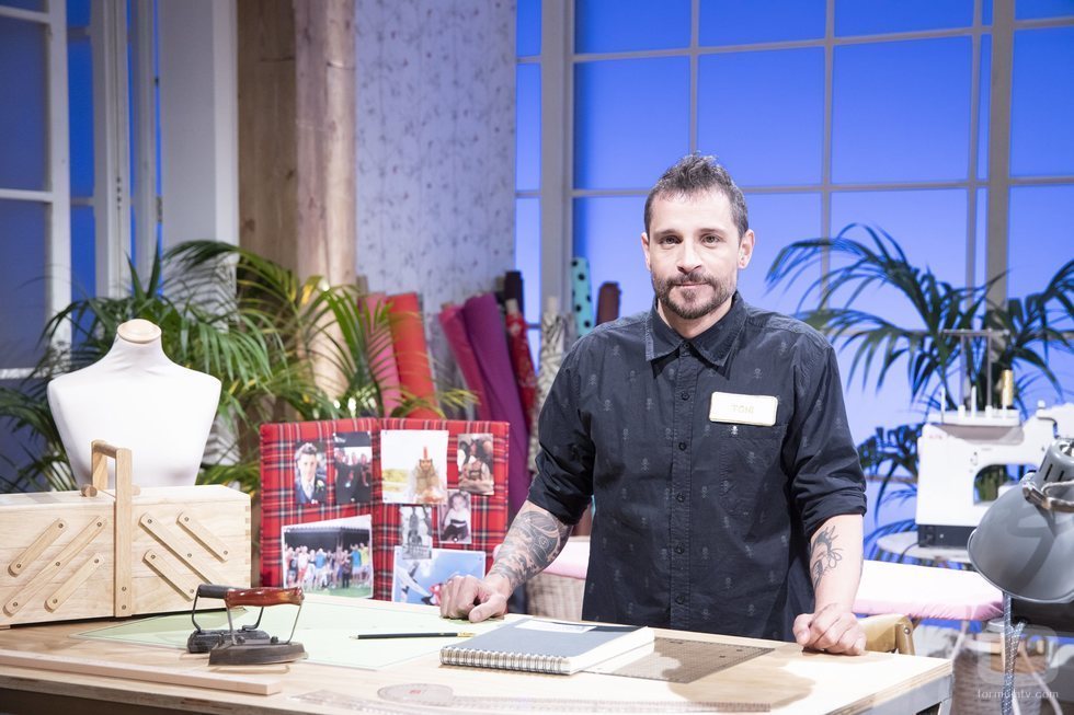 Toni, aprendiz 'Maestros de la costura 2'