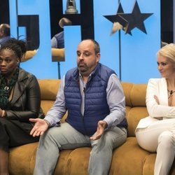 Carolina Sobe, Julio Ruz y María Jesús Ruiz, nominando en la gala 2 de 'GH Dúo'