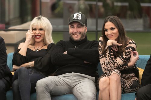 Ylenia, Irene Rosales y Kiko Rivera riéndose durante la gala 3 de 'GH Dúo'