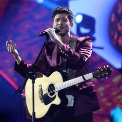 Carlos Right, de 'OT 2018', canta "Se te nota" en la preselección de Eurovisión 2019