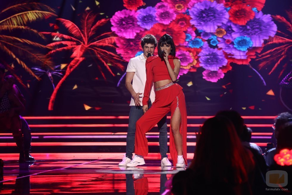 Miki y Natalia, de 'OT 2018', cantan "Nadie se salva" en la preselección de Eurovisión 2019