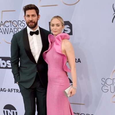 John Krasinski y Emily Blunt posan en los SAG Awards 2019