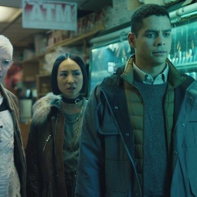 Charlie Barnett es Alan en 'Muñeca rusa'