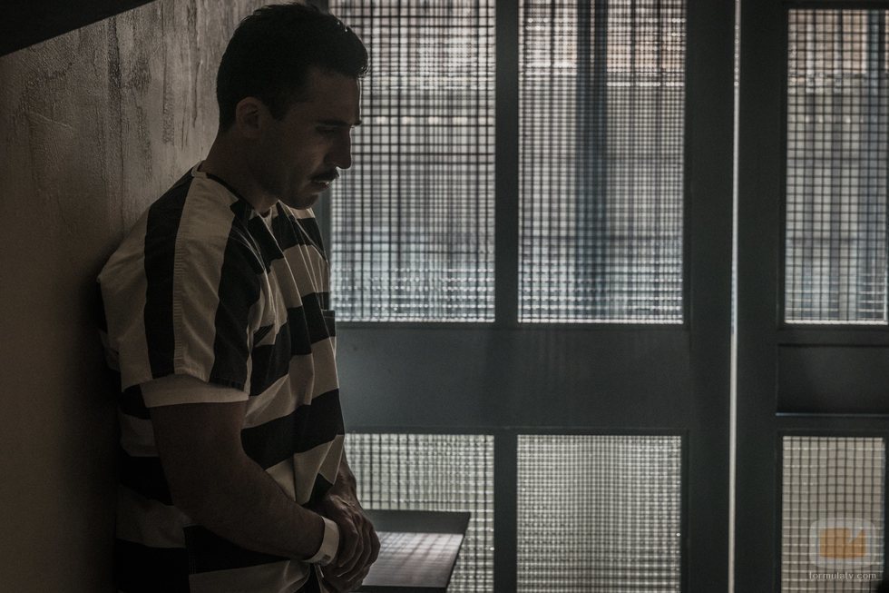 Miguel Ángel Silvestre, encarcelado en la miniserie 'En el corredor de la muerte'