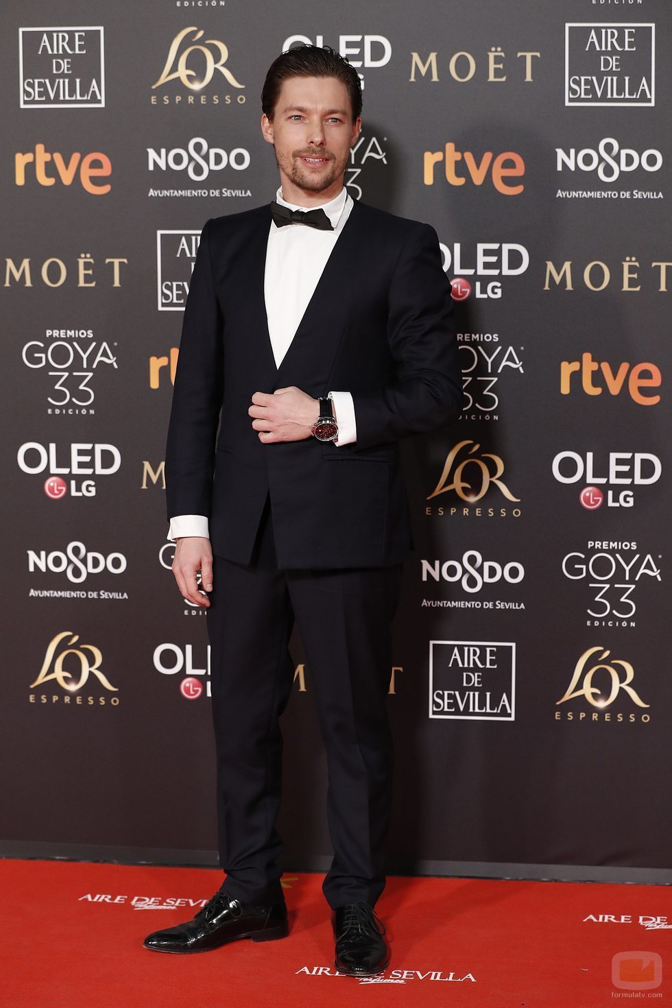 Jan Cornet en la alfombra roja de los Premios Goya 2019