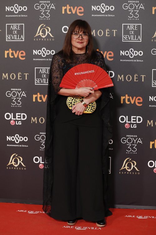 Isabel Coixet posando en la alfombra roja de los Premios Goya 2019