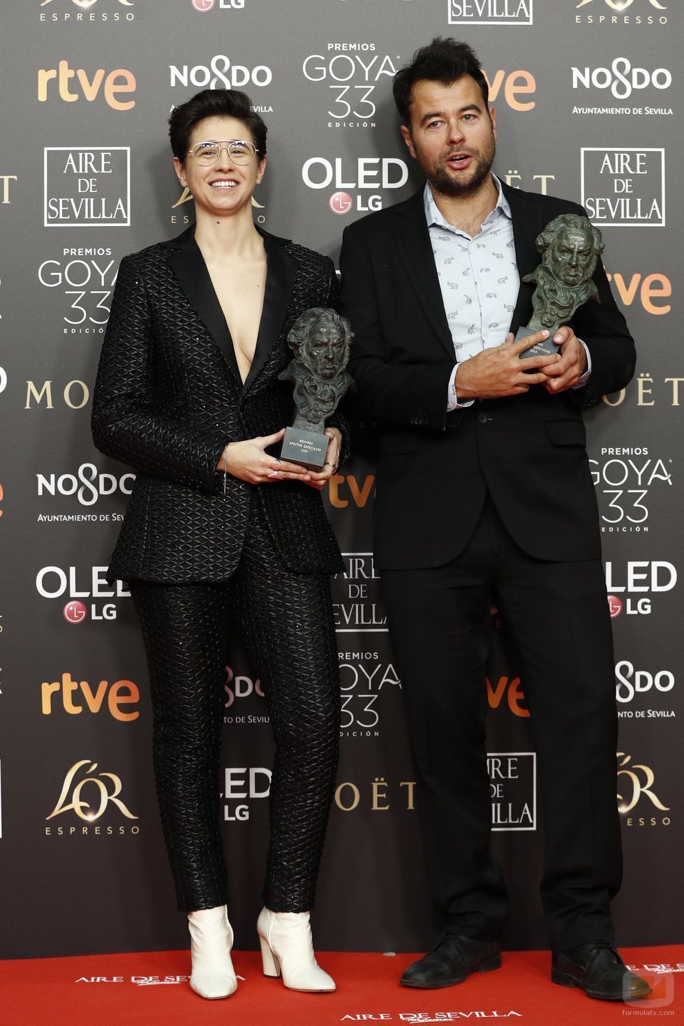 Laura Pedro y Lluís Rivera con su Goya 2019 a Mejores efectos especiales por "Superlópez"