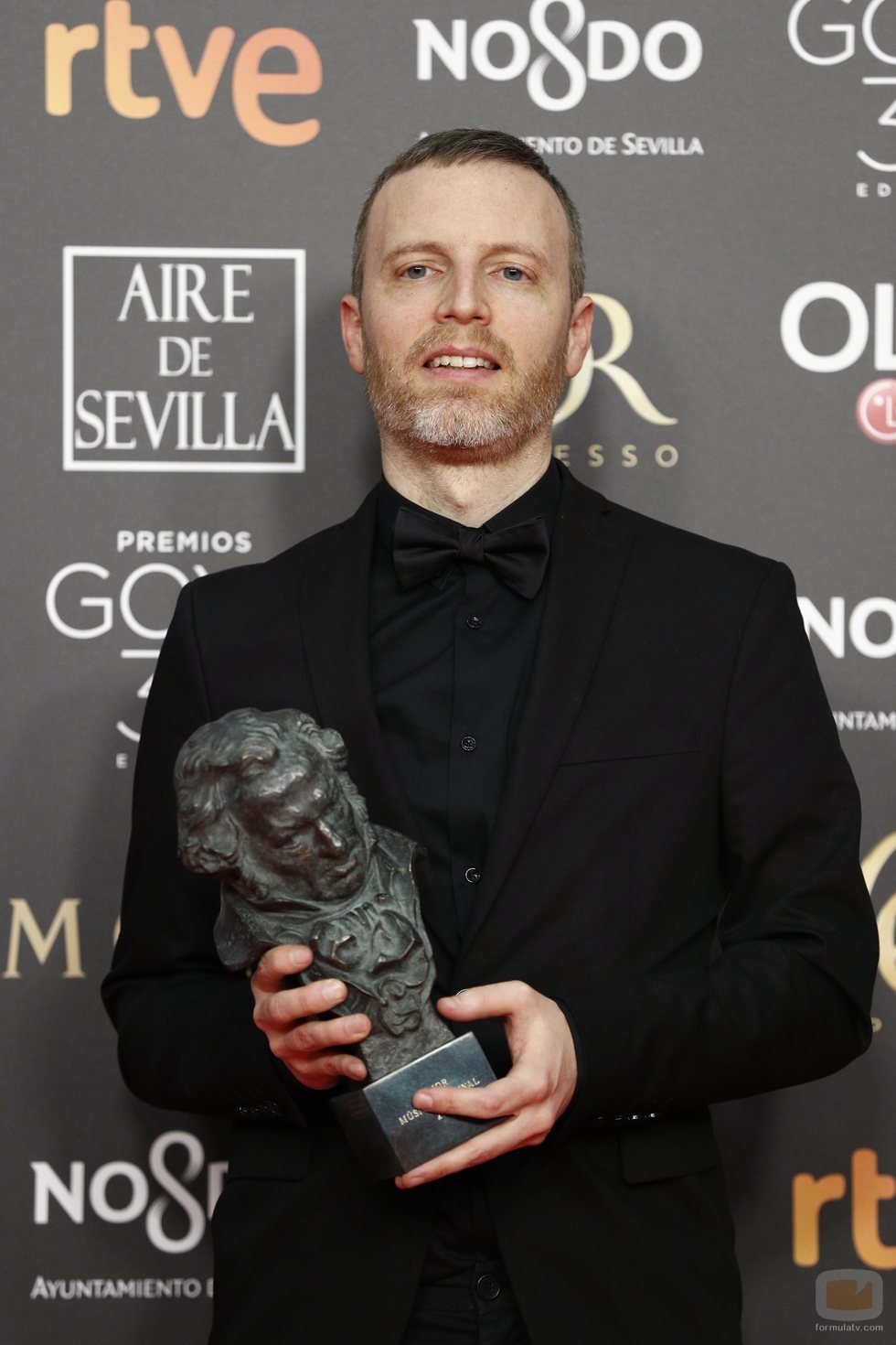 Olivier Arson con su Goya 2019 a Mejor música original por su trabajo en "El Reino"