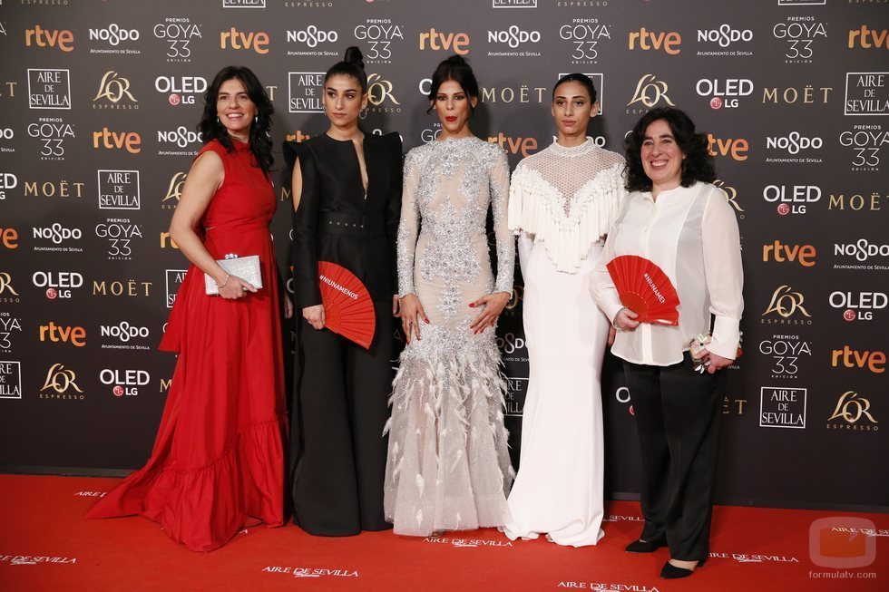 Elenco de "Carmen y Lola" en la alfombra roja de los Premios Goya 2019