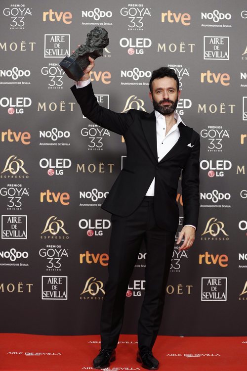 Rodrigo Sorogoyen con su Goya 2019 a Mejor dirección por su película "El Reino"