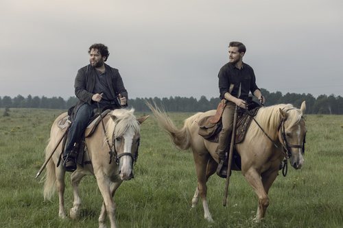 Luke y Alden montan a caballo en la novena temporada de 'The Walking Dead'