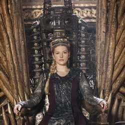 Lagertha ocupando el trono de Reina de Kattegat en 'Vikings'