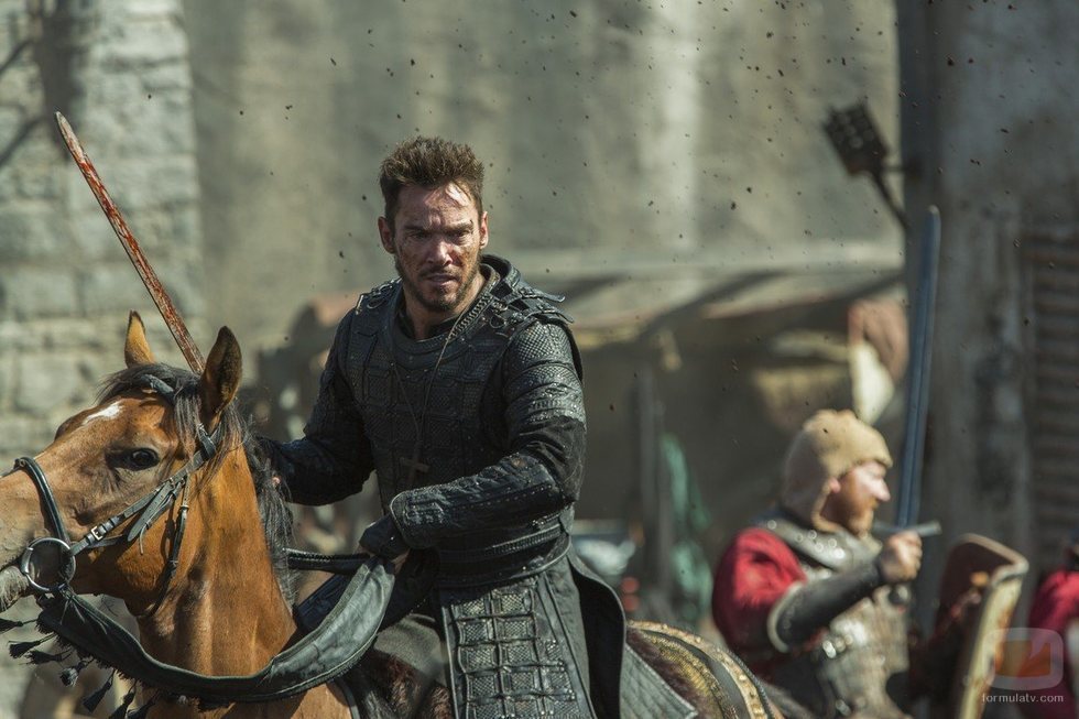 El obispo Heahmund en la quinta temporada de 'Vikings'