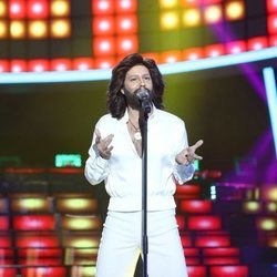 Miquel Fernández interpreta a Bee Gees como artista invitado en la Gala 14 de 'Tu cara me suena'