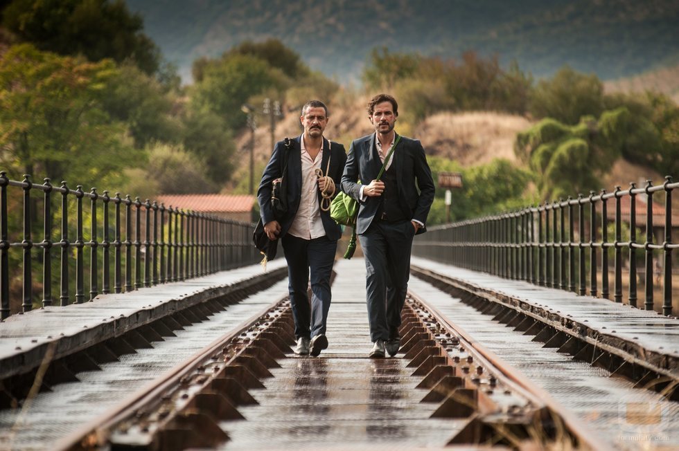 Isak Férriz y Daniel Grao en el rodaje de la segunda temporada de 'Gigantes'