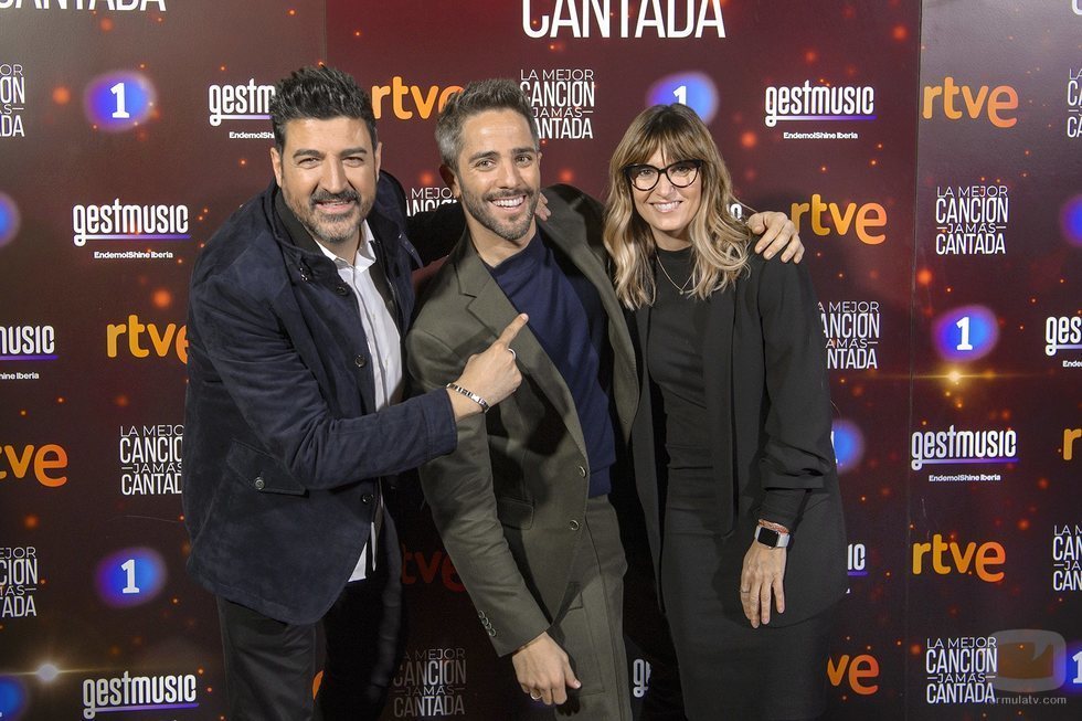 Roberto Leal, Noemí Galera y Tony Aguilar en la presentación de 'La mejor canción jamás cantada'