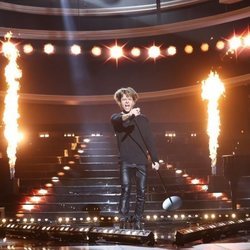 Jordi Coll como Bon Jovi en la gala final de 'Tu cara me suena 7'