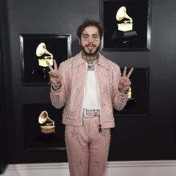 Post Malone, en la alfombra roja de los Premios Grammy 2019