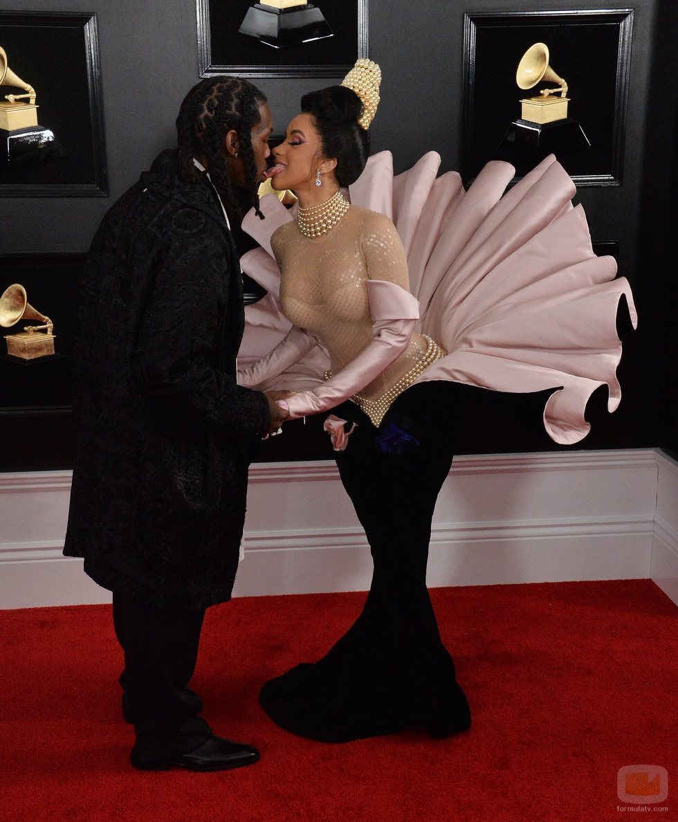 Cardi B y Offset en la alfombra roja de los Premios Grammy 2019