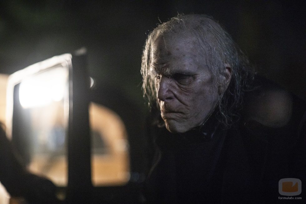 Zachary Quinto da vida a Charlie Manx en 'NOS4A2'