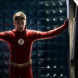 El actor Grant Gustin en su papel de superhéroe de 'The Flash' en su quinta temporada
