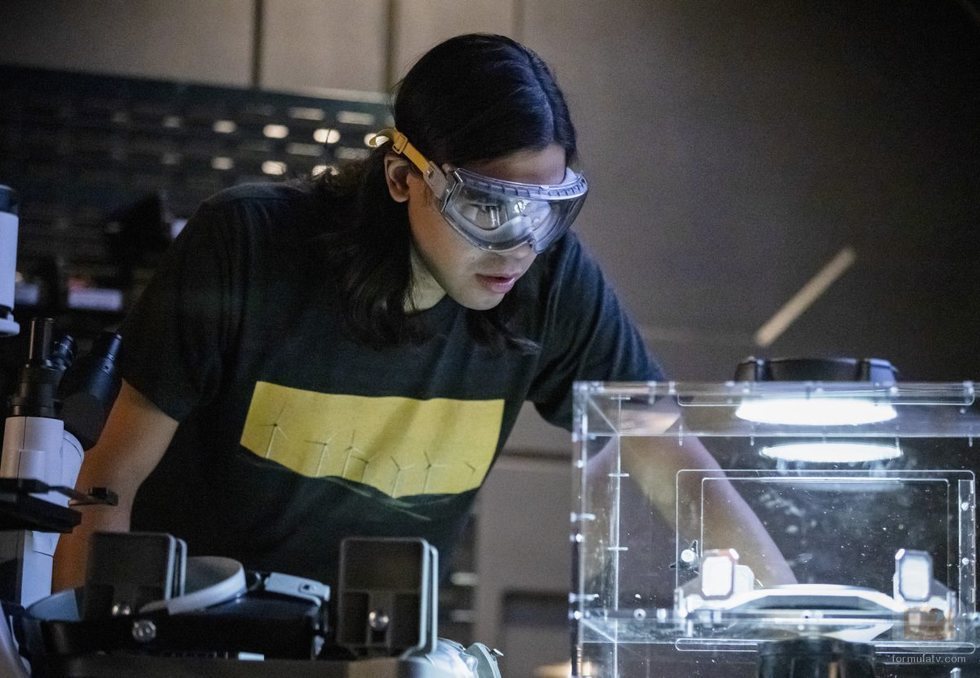 Carlos Valdes en la quinta temporada de 'The Flash', de The CW