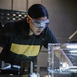 Carlos Valdes en la quinta temporada de 'The Flash', de The CW