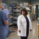 Chandra Wilson en la temporada 15 de 'Anatomía de Grey', de ABC