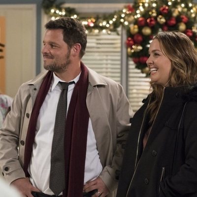 Justin Chambers y Camilla Luddington en la temporada 15 de 'Anatomía de Grey'