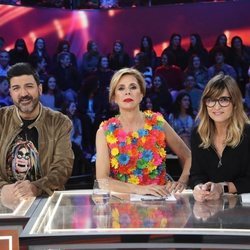 Tony Aguilar, Ágatha Ruiz de la Prada y Noemí Galera en la Gala 1 de 'La mejor canción jamás cantada'