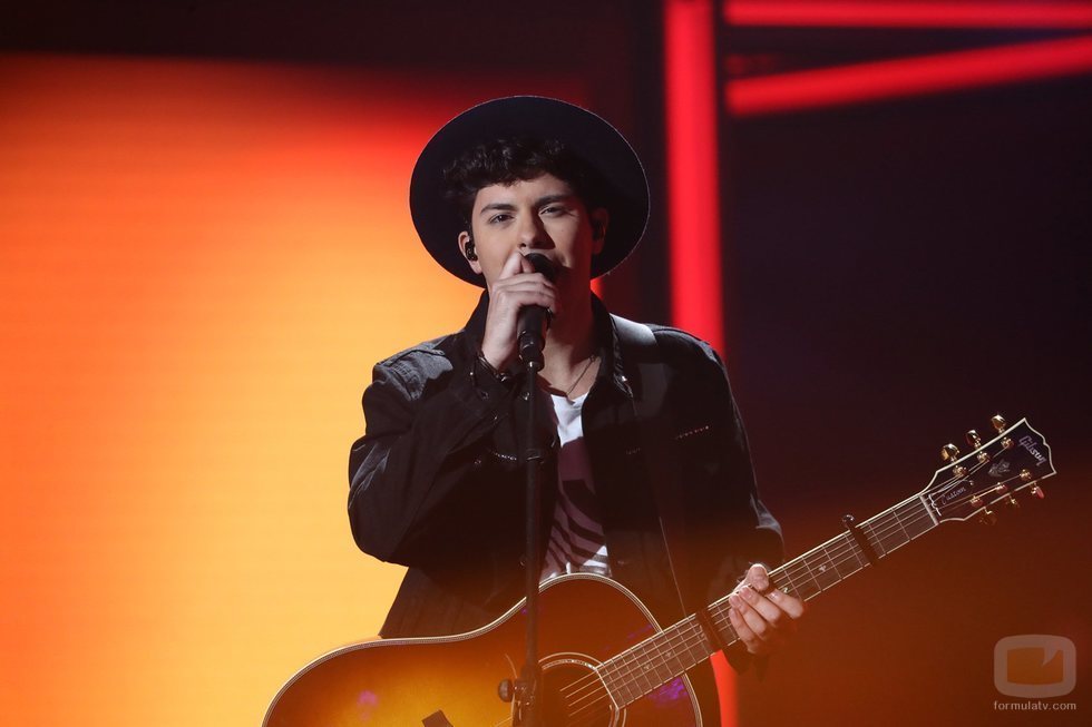 Alfred interpreta "La chica de ayer" en la Gala 1 de 'La mejor canción jamás cantada'