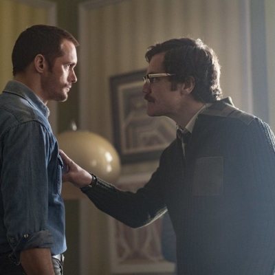 Alexander Skarsgard y Michael Shannon en 'La chica del tambor'