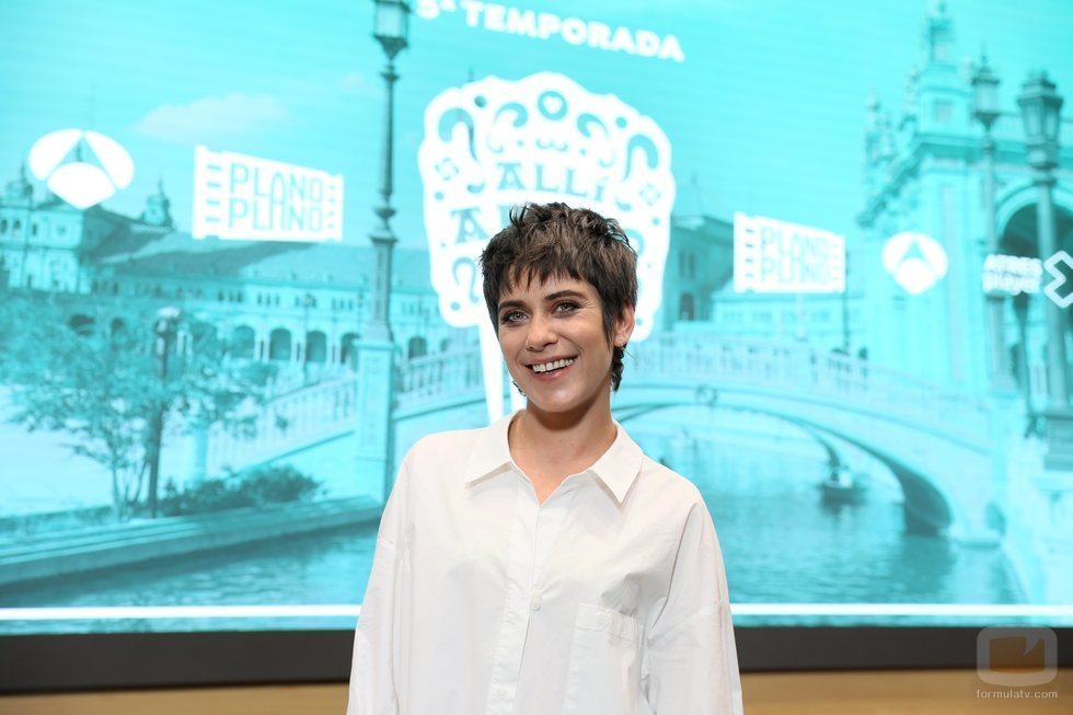 María León posa en la presentación de la quinta temporada de 'Allí abajo'