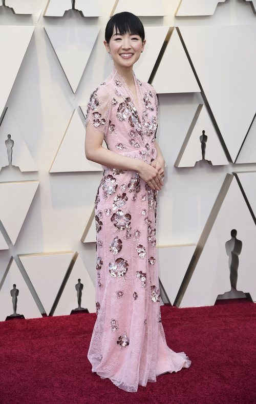Marie Kondo en la alfombra roja de los Oscar 2019
