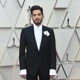 Adam Lambert en la alfombra roja de los Oscar 2019