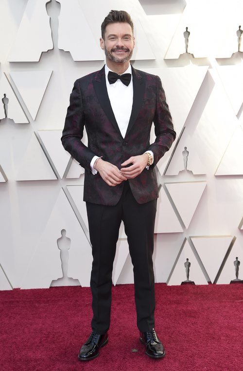 Ryan Seacrest en la alfombra roja de los Oscar 2019
