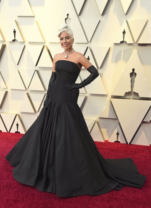 Lady Gaga en la alfombra roja de los Oscar 2019