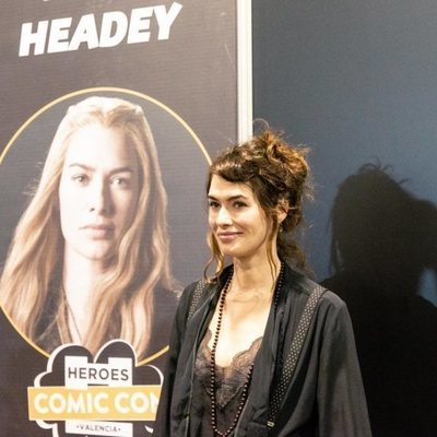 Lena Headey, sonriente en la Heroes Comic Con de Valencia