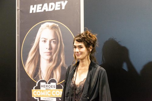 Lena Headey, sonriente en la Heroes Comic Con de Valencia